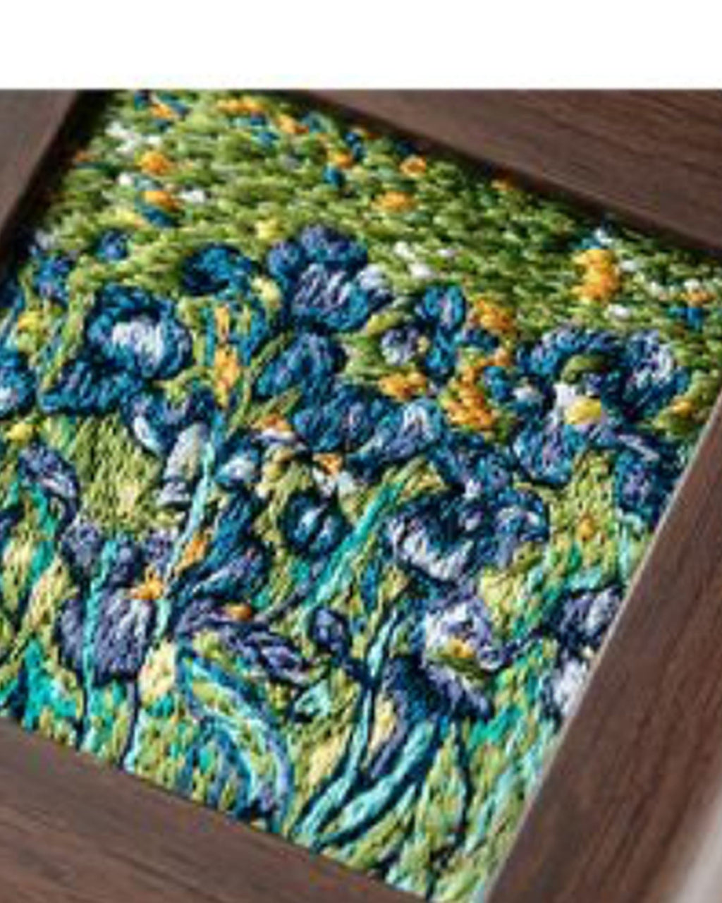 Irises inspired Changzhou Random-Stitch Embroidery silk thread detail