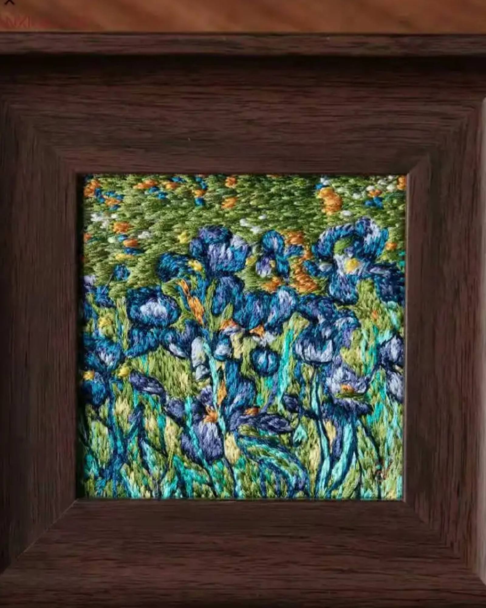 Irises mini Changzhou Random-Stitch Embroidery art frame